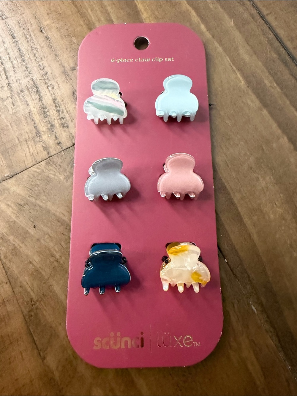 Scunci mini hair claw hair clips new set of 6 hair claws womens girls clips